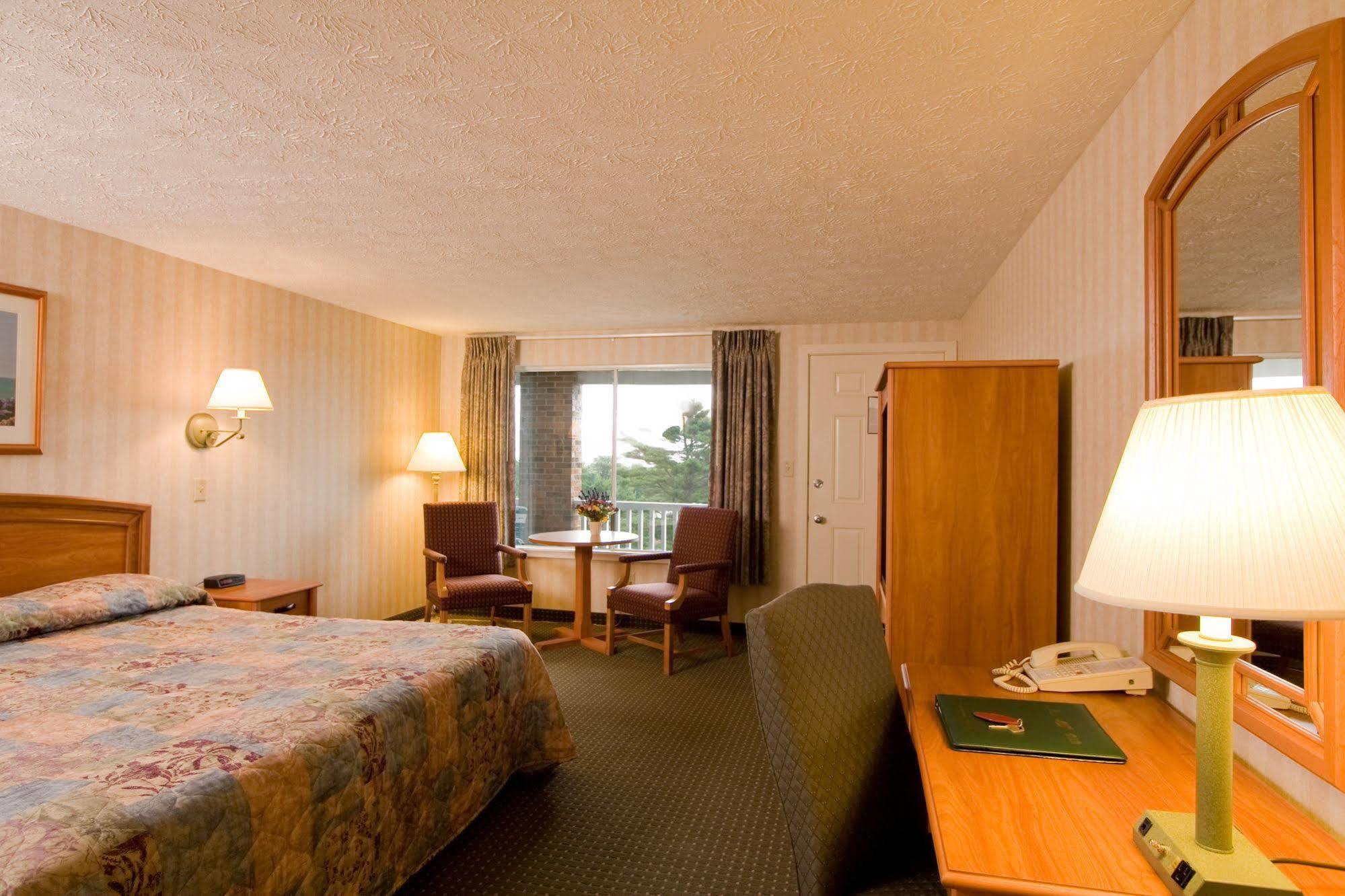 Ogunquit The Milestone Inn Room photo